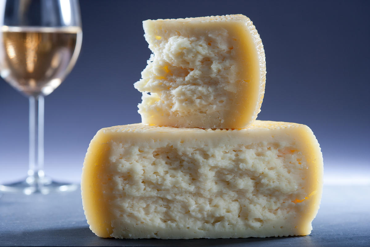 L’editoriale / Avviciniamo i giovani al formaggio. Con il coraggio