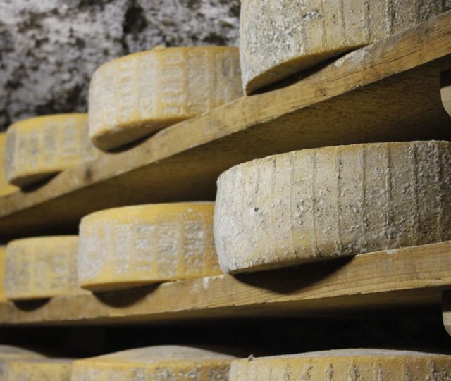 Il formaggio invecchia bene se ad occuparsene è il casaro