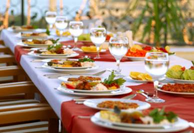 Un tempo si mangiava poco, ma buono e sano. Oggi, invece…