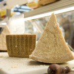 Parmigiano Reggiano: domanda interna in crescita, prezzi al consumo più bassi