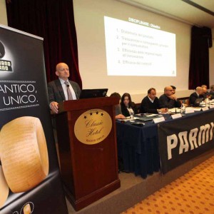 Il futuro del Parmigiano Reggiano: quantità e qualità controllate, export, immagine