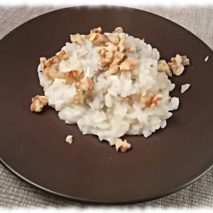 Gorgozola e noci, così un risotto stupisce per gusto e profumo