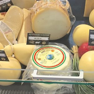 Il formaggio è eccellente se mangiato con passione